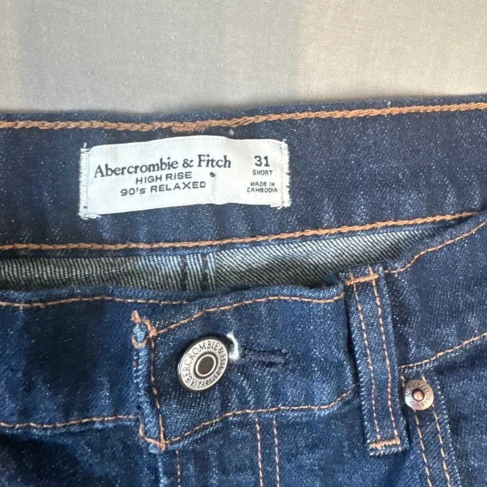 Abercrombie & Fitch Mens Normcore Dark Wash 90s Relaxed High Rise Jeans 31 Short